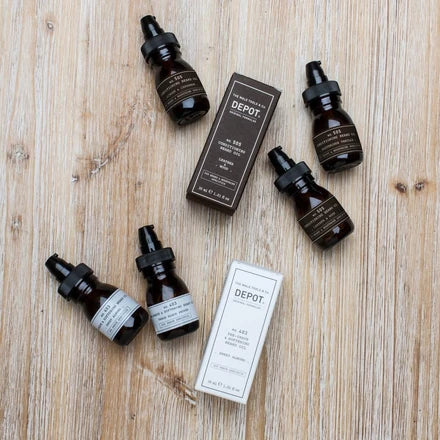 Nr. 403 PRE-SHAVE&SOFTENING BEARD OIL prieš skutimąsi naudojamas minkštinamasis barzdos aliejus