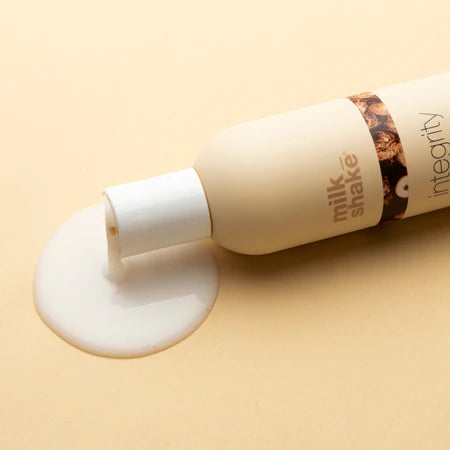 INTEGRITY NOURISHING SHAMPOO maitinantis šampūnas visų tipų plaukams
