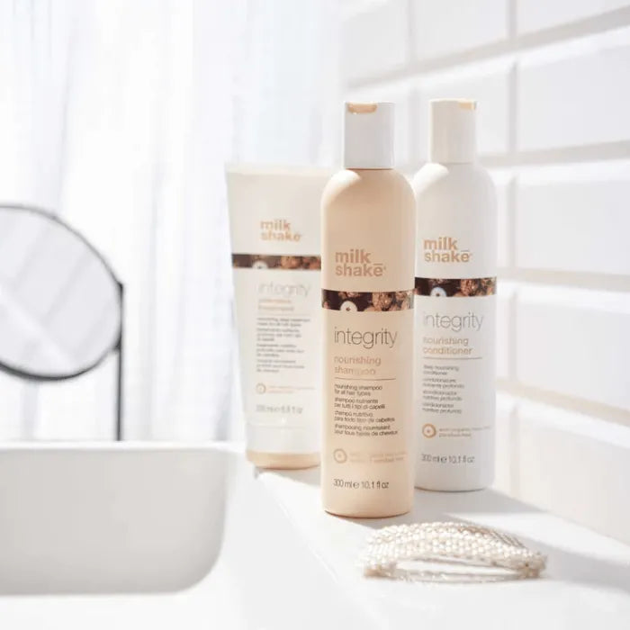 INTEGRITY NOURISHING SHAMPOO maitinantis šampūnas visų tipų plaukams